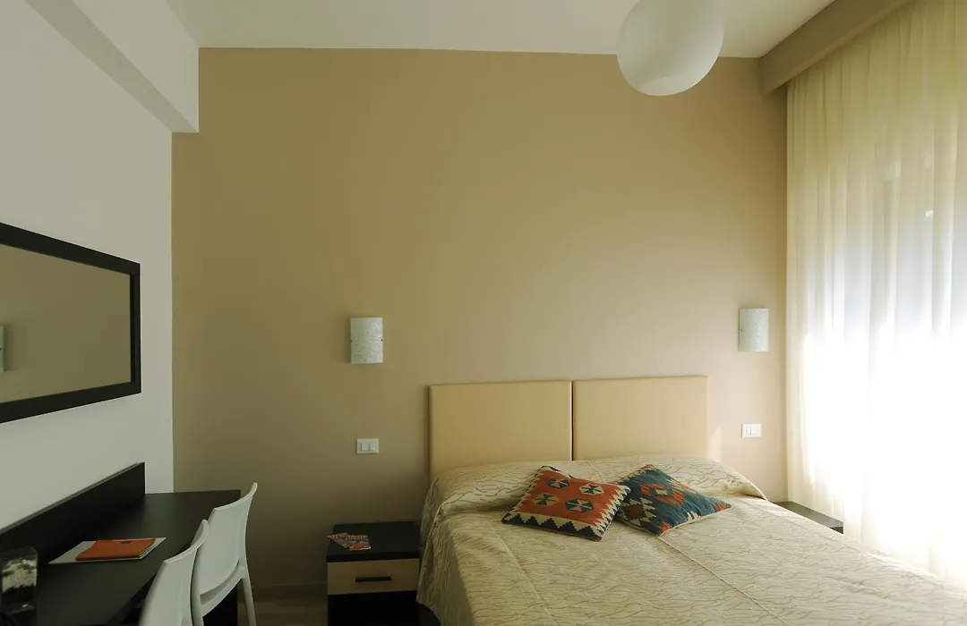 Honey Rooms-1